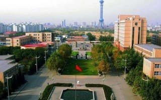 学校