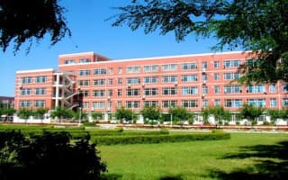 东北师范大学人文学院校园风光 3