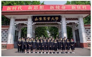 毕业了