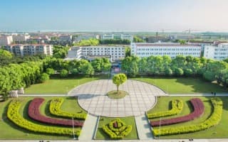 西校区广场