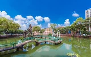 东校区东门